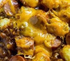 Cheesy Hot Dog Tater Tot Casserole Copie