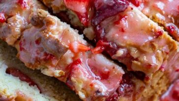 Strawberry Sour Cream Bread Copie