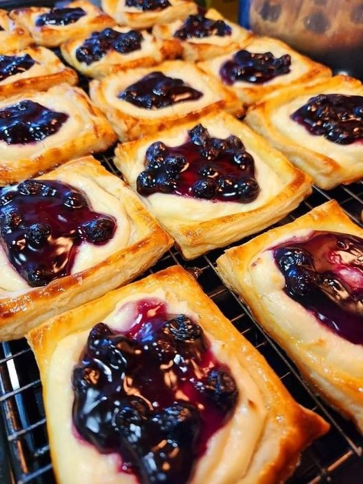 Blueberry Cream Cheese Danish 1 Blueberry Cream Cheese Danish Copie