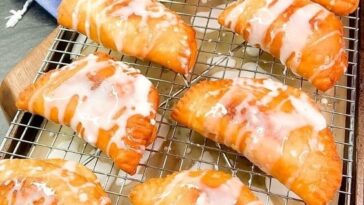 Fried Peach Pies using Canned Biscuits Copie